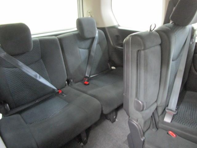 セレナ ２０Ｘ　Ｓ－ハイブリッド　ＡＵＴＯエアコン　横滑り防止機能　リアカメラ　ダブルエアコン　ウォークスルー　３列シート　１オーナー　ＥＴＣ　スマートキー　キーレスエントリー　盗難防止システム　メモリーナビ　パワーウィンドウ　ＰＳ（23枚目）