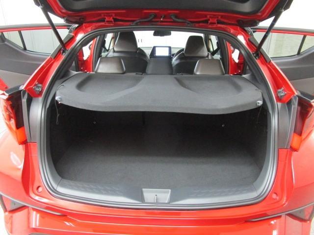 C-HR G 衝突軽減 ESC キーレスエントリー LEDライト Bカメ 盗難防止システム ナビ&TV ワンオ-ナ- 地デジ オートクルーズコントロール スマートキー アルミホイール フルオートエアコン ABS(29枚目)