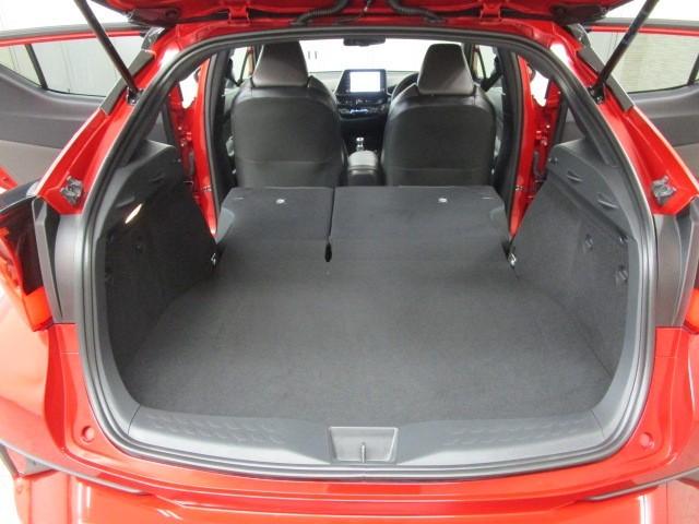 C-HR G 衝突軽減 ESC キーレスエントリー LEDライト Bカメ 盗難防止システム ナビ&TV ワンオ-ナ- 地デジ オートクルーズコントロール スマートキー アルミホイール フルオートエアコン ABS(30枚目)