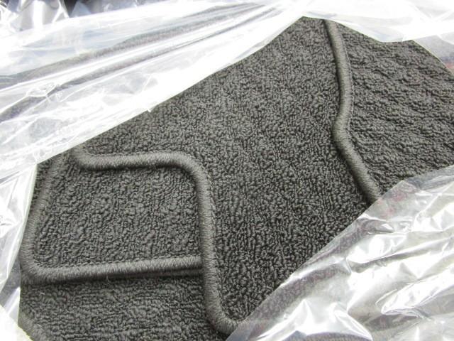 C-HR G 衝突軽減 ESC キーレスエントリー LEDライト Bカメ 盗難防止システム ナビ&TV ワンオ-ナ- 地デジ オートクルーズコントロール スマートキー アルミホイール フルオートエアコン ABS(31枚目)