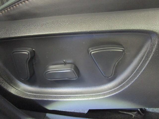 アクア Ｚ　ＬＥＤヘッドライト　スマートキー　１００Ｖ電源　イモビライザー　アルミホイール　オートクルーズコントロール　エアコン　ＥＳＣ　ナビ　カーテンエアバッグ　ＥＴＣ　キーレス　パワーウインドウ　ＡＢＳ（11枚目）