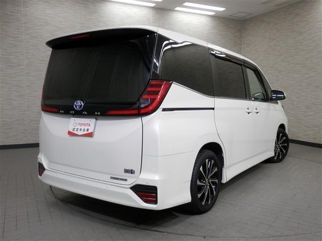 ノア ハイブリッドS-Z 横滑り防止機能 エアバッグ オートクルーズコントロール 地デジ 両側自動ドア ダブルエアコン スマートエントリー LEDランプ バックモニター メモリナビ 3列シート ETC付き ABS AC100V(6枚目)