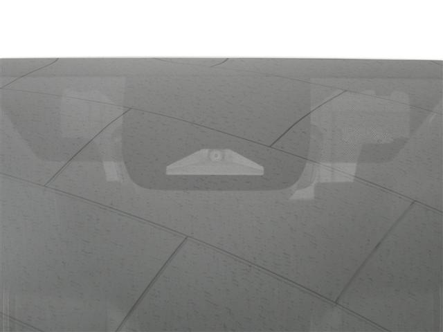 ノア ハイブリッドS-Z 横滑り防止機能 エアバッグ オートクルーズコントロール 地デジ 両側自動ドア ダブルエアコン スマートエントリー LEDランプ バックモニター メモリナビ 3列シート ETC付き ABS AC100V(38枚目)