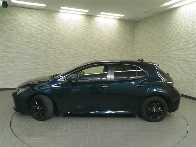 カローラスポーツ ハイブリッドＧ　スタイルパッケージ　衝突軽減ブレーキ　ＬＥＤライト　ナビ＆ＴＶ　エアコン　スマキー　横滑り防止装置　エアバッグ　盗難防止システム　アルミホイール　ワンオーナー　バックカメラ　フルセグＴＶ　ＥＴＣ　パワステ　キーレス（4枚目）