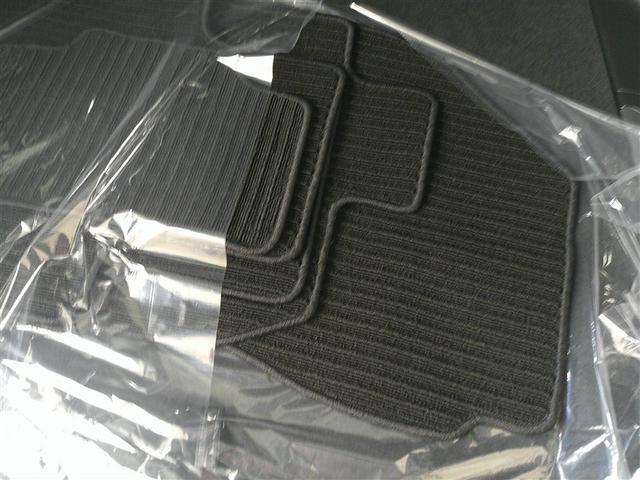 ハリアーハイブリッド Ｚ　レザーパッケージ　地デジ　横滑防止　盗難防止システム　Ｂモニター　革　ＬＥＤライト　パワーウィンドウ　クルコン　スマートキ－　助手席エアバック　パワーシート　エアバッグ　オートエアコン　ナビＴＶ　ＥＴＣ　メモリナビ（30枚目）