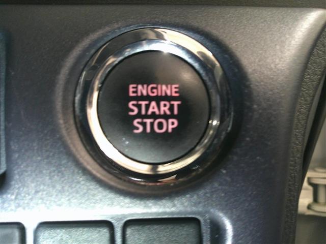 ノア Si 1オーナー プリクラッシュ 地デジ DVD視聴可 ダブルエアコン LEDヘットライト ETC付き 横滑り防止機能 ナビTV 三列シート AW AAC パワーウインドウ メモリーナビ ABS キーフリー(16枚目)