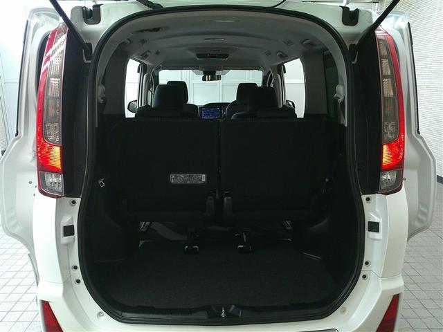 ノア Si 1オーナー プリクラッシュ 地デジ DVD視聴可 ダブルエアコン LEDヘットライト ETC付き 横滑り防止機能 ナビTV 三列シート AW AAC パワーウインドウ メモリーナビ ABS キーフリー(27枚目)