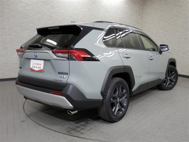 RAV4 ハイブリッドアドベンチャー LEDヘッドライト TV エアバッグ ABS 衝突軽減システム クルーズコントロール アルミホイール 横滑り防止 ワンオ-ナ- キーレス 盗難防止装置 スマートキー Pシート 4WD オートエアコン(7枚目)
