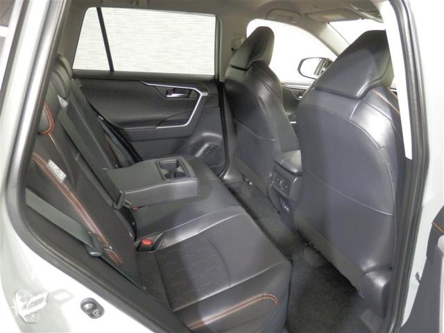 RAV4 ハイブリッドアドベンチャー LEDヘッドライト TV エアバッグ ABS 衝突軽減システム クルーズコントロール アルミホイール 横滑り防止 ワンオ-ナ- キーレス 盗難防止装置 スマートキー Pシート 4WD オートエアコン(27枚目)