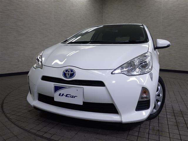 アクア Ｓ　スマートキープッシュスタート　キーレスエントリ　イモビ　ナビ＆ＴＶ　ワンオーナー車　オートエアコン　デュアルエアバック　ＥＳＣ　Ｂカメラ　パワーウィンドウ　ＥＴＣ　ＳＲＳ　ワンセグＴＶ　ＡＢＳ（6枚目）