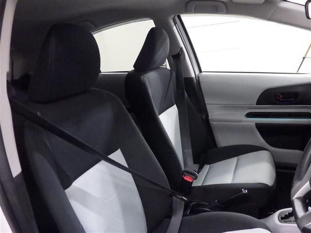 アクア Ｓ　スマートキープッシュスタート　キーレスエントリ　イモビ　ナビ＆ＴＶ　ワンオーナー車　オートエアコン　デュアルエアバック　ＥＳＣ　Ｂカメラ　パワーウィンドウ　ＥＴＣ　ＳＲＳ　ワンセグＴＶ　ＡＢＳ（9枚目）