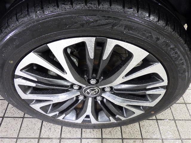 ヤリスクロス ハイブリッドＺ　インテリジェントキー　アルミホイル　ＬＥＤライト　１オ－ナ－　リアカメラ　ナビ　クルーズコントロール　横滑り防止システム　メモリーナビゲーション　電動シ－ト　パワステ　オートエアコン　キーフリー（9枚目）