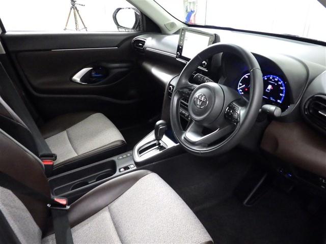 ヤリスクロス ハイブリッドＺ　インテリジェントキー　アルミホイル　ＬＥＤライト　１オ－ナ－　リアカメラ　ナビ　クルーズコントロール　横滑り防止システム　メモリーナビゲーション　電動シ－ト　パワステ　オートエアコン　キーフリー（10枚目）