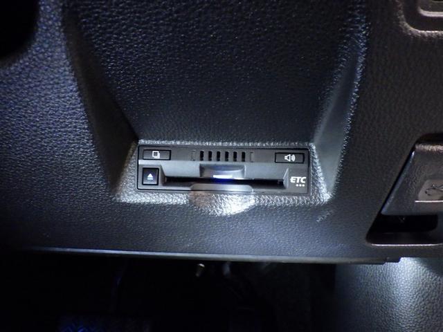 ヤリスクロス ハイブリッドＺ　インテリジェントキー　アルミホイル　ＬＥＤライト　１オ－ナ－　リアカメラ　ナビ　クルーズコントロール　横滑り防止システム　メモリーナビゲーション　電動シ－ト　パワステ　オートエアコン　キーフリー（13枚目）