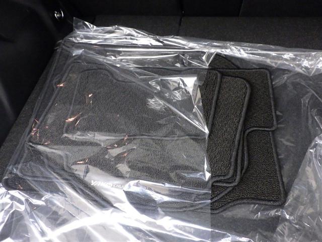 ヤリスクロス ハイブリッドＺ　インテリジェントキー　アルミホイル　ＬＥＤライト　１オ－ナ－　リアカメラ　ナビ　クルーズコントロール　横滑り防止システム　メモリーナビゲーション　電動シ－ト　パワステ　オートエアコン　キーフリー（25枚目）