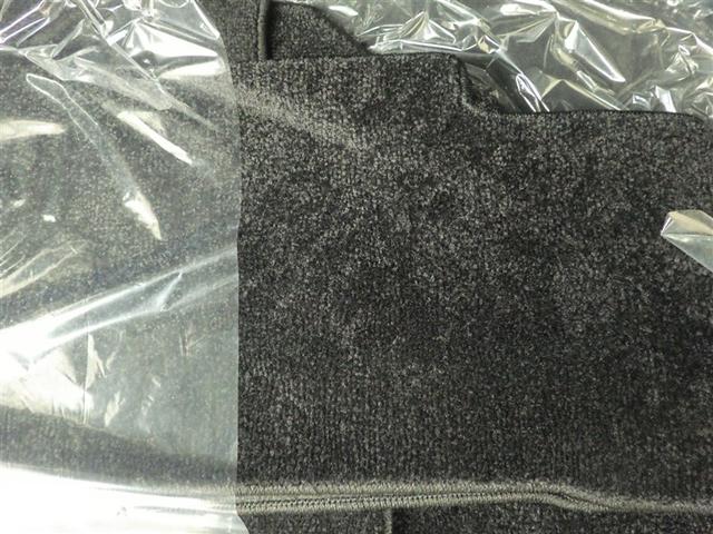 ＣＴ ＣＴ２００ｈ　バージョンＣ　ＴＶナビ　サイドエアバック　地デジＴＶ　バックガイドモニター　アルミ　キーレスエントリー　ＥＳＣ　ＥＴＣ付き　ＡＵＴＯエアコン　エアバック　クルーズコントロール付　Ｐシート　パワーウインドウ　スマキー（29枚目）