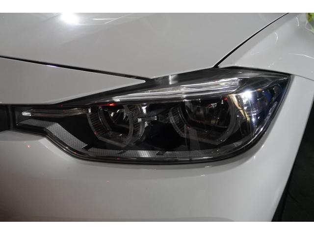 ３シリーズ ３２０ｄ　追突軽減システム　インテリジェントセーフティ　社外品カーボンスポイラー　デイライトコーディング　カロッツエリアテレビチューナーフルセグ　純正ＨＤＤナビ　バックカメラ　ソナー　ミラーＥＴＣ　純正１６ＡＷ（2枚目）