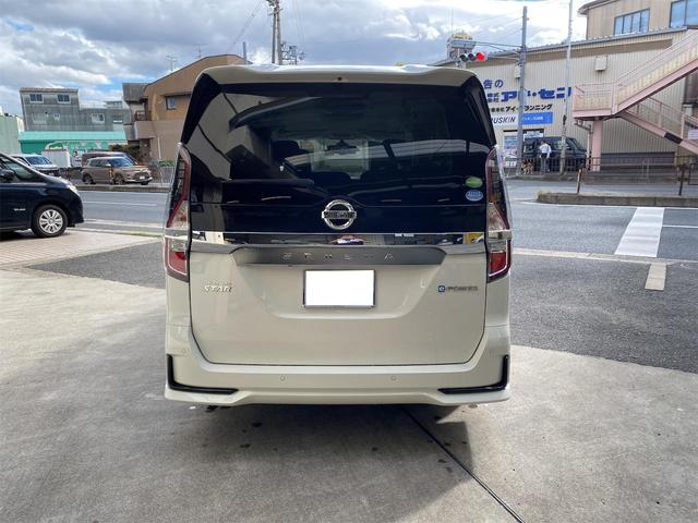 セレナ ｅ－パワー　ハイウェイスターＶ　ワンオーナー車（3枚目）