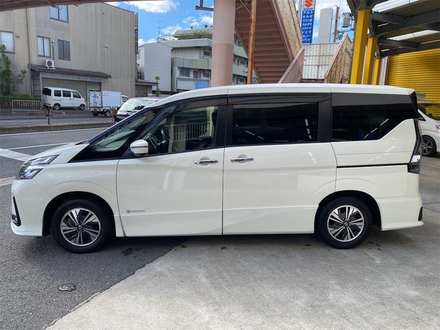セレナ ｅ－パワー　ハイウェイスターＶ　ワンオーナー車（9枚目）