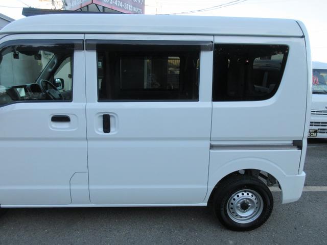 ＮＶ１００クリッパーバン ＤＸ　ＧＬセーフティパッケージ　社外ナビＴＶ　ＥＴＣ　エマージェンシーブレーキ　キーレス　コーナーセンサー　オートライト　車線逸脱警報　ヘッドライトレベライザー　格納ミラー　オーバーヘッドコンソール（7枚目）