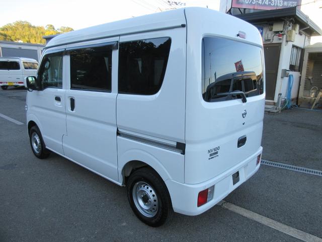 ＮＶ１００クリッパーバン ＤＸ　ＧＬセーフティパッケージ　社外ナビＴＶ　ＥＴＣ　エマージェンシーブレーキ　キーレス　コーナーセンサー　オートライト　車線逸脱警報　ヘッドライトレベライザー　格納ミラー　オーバーヘッドコンソール（9枚目）