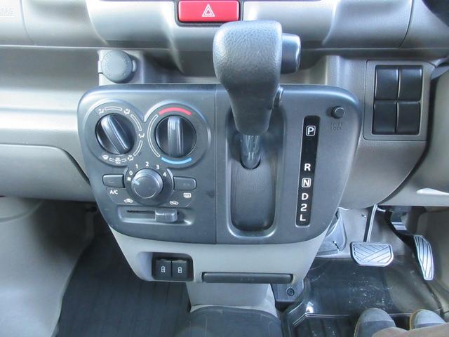ＮＶ１００クリッパーバン ＤＸ　ＧＬセーフティパッケージ　社外ナビＴＶ　ＥＴＣ　エマージェンシーブレーキ　キーレス　コーナーセンサー　オートライト　車線逸脱警報　ヘッドライトレベライザー　格納ミラー　オーバーヘッドコンソール（31枚目）