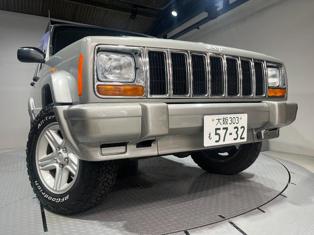 ジープ・チェロキー スポーツ　後期スポーツ・４ＷＤ・プラチナエディション・新品ＢＦグッドリッチオールテレーンタイヤ・ＩＤＩＮＢｌｕｅｔｏｏｔｈオーディオ・フロントドライブレコーダー・シルバー（52枚目）