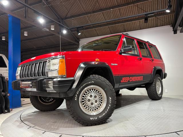 ジープ・チェロキー リミテッド　前期リミテッド・４ＷＤ・Ｒ５年オールペン、ＨＱ整備済み・Ｂｌｕｅｔｏｏｔｈオーディオ・３本スポークハンドル・シートスポーツ仕様・レッド（51枚目）