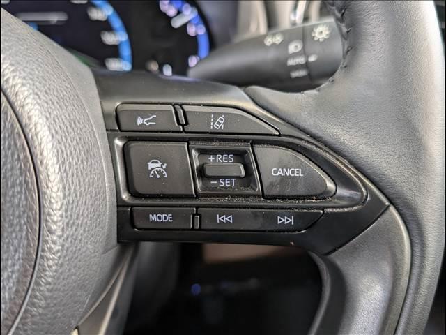 ヤリスクロス ハイブリッドZ 全方位カメラ ドラレコ ナビ ETC ステアリングヒーター ワンオーナー(16枚目)