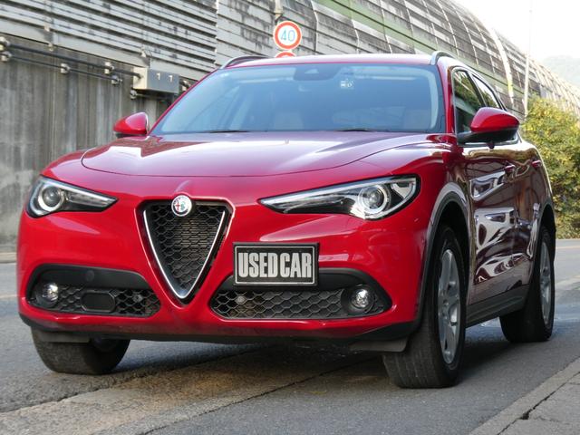 ステルヴィオ ２．２ターボ　ディーゼルＱ４　４ＷＤ　本革シート　アダプティブクルーズコントロール　パドルシフト　ディスプレイオーディオ　電動リヤゲート　スマートキー　記録簿　スペアキー（4枚目）