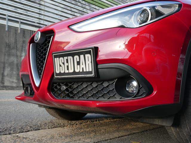 ステルヴィオ ２．２ターボ　ディーゼルＱ４　４ＷＤ　本革シート　アダプティブクルーズコントロール　パドルシフト　ディスプレイオーディオ　電動リヤゲート　スマートキー　記録簿　スペアキー（8枚目）