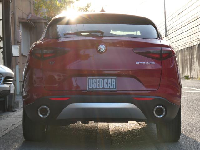 ステルヴィオ ２．２ターボ　ディーゼルＱ４　４ＷＤ　本革シート　アダプティブクルーズコントロール　パドルシフト　ディスプレイオーディオ　電動リヤゲート　スマートキー　記録簿　スペアキー（19枚目）