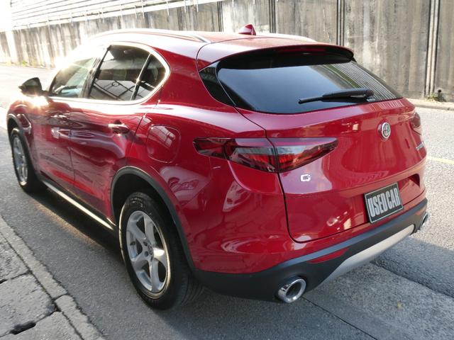 ステルヴィオ ２．２ターボ　ディーゼルＱ４　４ＷＤ　本革シート　アダプティブクルーズコントロール　パドルシフト　ディスプレイオーディオ　電動リヤゲート　スマートキー　記録簿　スペアキー（21枚目）