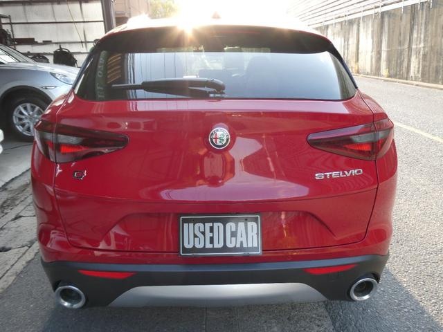 ステルヴィオ ２．２ターボ　ディーゼルＱ４　４ＷＤ　本革シート　アダプティブクルーズコントロール　パドルシフト　ディスプレイオーディオ　電動リヤゲート　スマートキー　記録簿　スペアキー（22枚目）