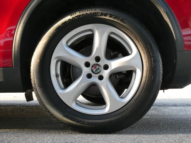 ステルヴィオ ２．２ターボ　ディーゼルＱ４　４ＷＤ　本革シート　アダプティブクルーズコントロール　パドルシフト　ディスプレイオーディオ　電動リヤゲート　スマートキー　記録簿　スペアキー（25枚目）