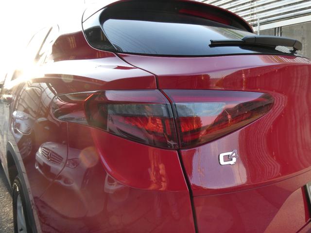 ステルヴィオ ２．２ターボ　ディーゼルＱ４　４ＷＤ　本革シート　アダプティブクルーズコントロール　パドルシフト　ディスプレイオーディオ　電動リヤゲート　スマートキー　記録簿　スペアキー（31枚目）