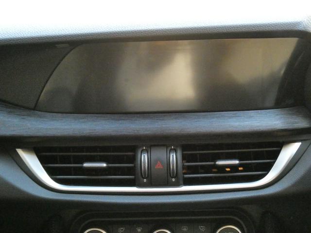 ステルヴィオ ２．２ターボ　ディーゼルＱ４　４ＷＤ　本革シート　アダプティブクルーズコントロール　パドルシフト　ディスプレイオーディオ　電動リヤゲート　スマートキー　記録簿　スペアキー（59枚目）