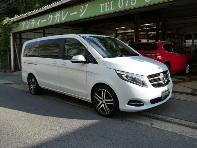 Vクラス V220d アバンギャルド ロング レーダーセーフティPKG 360°カメラ 本革シート リヤツインモニター 電動両側スライドドア パワーバックゲート 純正ナビ・TV・バックカメラ 衝突軽減ブレーキ レーンキープアシスト ディストロ(2枚目)