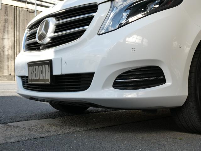 Vクラス V220d アバンギャルド ロング レーダーセーフティPKG 360°カメラ 本革シート リヤツインモニター 電動両側スライドドア パワーバックゲート 純正ナビ・TV・バックカメラ 衝突軽減ブレーキ レーンキープアシスト ディストロ(8枚目)