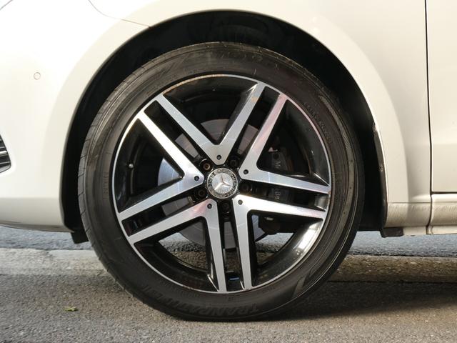 Vクラス V220d アバンギャルド ロング レーダーセーフティPKG 360°カメラ 本革シート リヤツインモニター 電動両側スライドドア パワーバックゲート 純正ナビ・TV・バックカメラ 衝突軽減ブレーキ レーンキープアシスト ディストロ(15枚目)