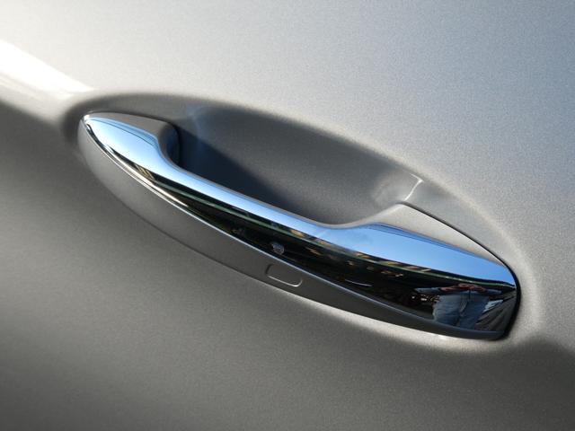 Ｃクラス Ｃ４３　４マチッククーペ　Ｃ４３　４マチッククーペ（４名）　レーダーセーフティＰＫＧ　Ｂカメラ　レザーシート＆ヒーター　純正１９ＡＷ　純正ナビ・ＴＶ　保証書　取扱説明書　記録簿　スペアキー　９速ＡＴ（18枚目）