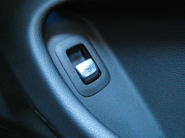 Ｃクラス Ｃ４３　４マチッククーペ　Ｃ４３　４マチッククーペ（４名）　レーダーセーフティＰＫＧ　Ｂカメラ　レザーシート＆ヒーター　純正１９ＡＷ　純正ナビ・ＴＶ　保証書　取扱説明書　記録簿　スペアキー　９速ＡＴ（74枚目）