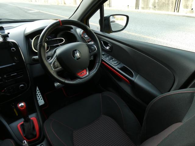 ルーテシア ルノースポール　シャシーカップ　１．６Ｌターボエンジン　ＲＳモード　純正バケットシート　ＥＴＣ　クルーズコントロール　パドルシフト　純正アルミホイル　バスフレックススピーカー（60枚目）