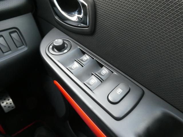 ルーテシア ルノースポール　シャシーカップ　１．６Ｌターボエンジン　ＲＳモード　純正バケットシート　ＥＴＣ　クルーズコントロール　パドルシフト　純正アルミホイル　バスフレックススピーカー（72枚目）