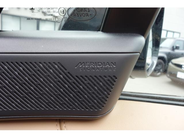 レンジローバー オートバイオグラフィー P530ロングホイールベース スライディングパノラミックルーフ エアサスペンション メリディアンシグネチャサウンド デジタルインナーミラー 前席マッサージシート シートエアコン ハンズフリーテールゲート サイドステップ ACC(14枚目)