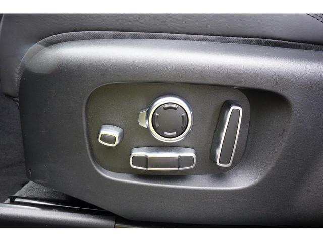 レンジローバーヴェラール ダイナミック　ＨＳＥ　Ｄ２００　スライディングパノラミックルーフ　メリディアン　インテリアライト　エアサスペンション　前席シートエアコン　後席シートヒーター　３６０度カメラ　電動リアゲート　運転席シートメモリー　ＥＴＣ２．０（17枚目）