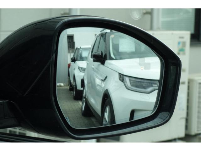 レンジローバーヴェラール ダイナミック　ＨＳＥ　Ｄ２００　スライディングパノラミックルーフ　メリディアン　インテリアライト　エアサスペンション　前席シートエアコン　後席シートヒーター　３６０度カメラ　電動リアゲート　運転席シートメモリー　ＥＴＣ２．０（26枚目）