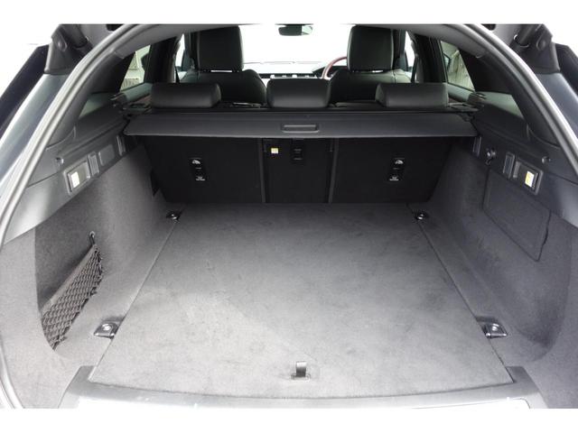 レンジローバーヴェラール ダイナミック　ＨＳＥ　Ｄ２００　スライディングパノラミックルーフ　メリディアン　インテリアライト　エアサスペンション　前席シートエアコン　後席シートヒーター　３６０度カメラ　電動リアゲート　運転席シートメモリー　ＥＴＣ２．０（29枚目）