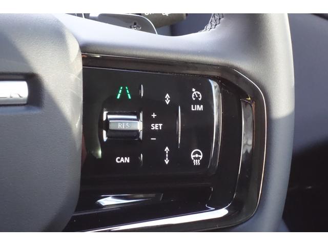 �����Ԃ̍������H��a�؂̒��ŁA�`�b�b�͎Ԋԋ�����ۂ��A�ԑ��������Œ������܂��B����ɂ��A�u���[�L��A�N�Z���̑����p�ɂɂ��Ȃ��Ă��ς݁A�^�]�҂̔�J��啝�Ɍ��炷���Ƃ��ł��܂��B