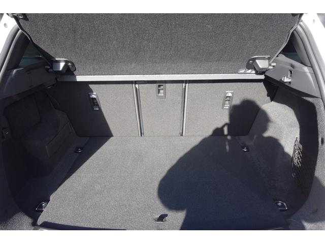 ���s�̂����e�ʂ̃��Q�b�W���[���B�����̃V�[�g�o�b�N�̃A�����W�ɂ��g�����N�X���[�Œ��ڂ̐ωׂɂ��Ή��������܂��B